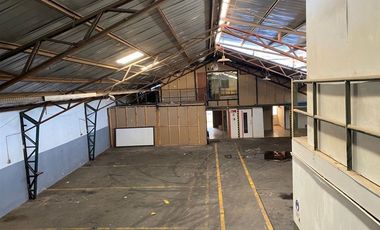 Bodega en Arriendo en Parque Industrial la Reina, ELECTRICIDAD TRIFASICA en 700 mt2 de terreno.