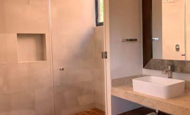 CASA EN VENTA DE 3 RECAMARAS EN TULUM EN COMUNIDAD PRIVADA