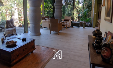 Venta de Estupenda casa en Tepoztlán Morelos, con bungalow