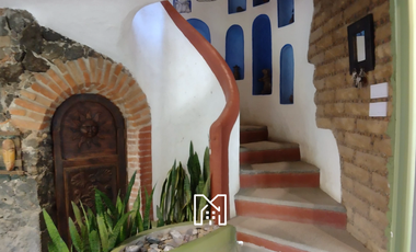 Venta de Estupenda casa en Tepoztlán Morelos, con bungalow