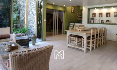 Venta de Estupenda casa en Tepoztlán Morelos, con bungalow