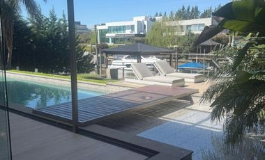 Alquiler de casa en El Yacht