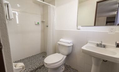 Edificio operando como Hotel en Zona industrial/comercial de Cuernavaca