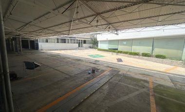 LOCAL COMERCIAL EN RENTA EN SATELITE