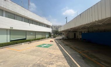 LOCAL COMERCIAL EN RENTA EN SATELITE