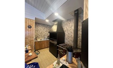 Vende casa y bodega km 13, camino Puerto Aysen-Coyhaique