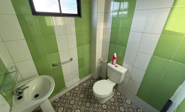 CASA 3D CON ESTACIONAMIENTO EN PARTE ALTA DE VALPARAÍSO