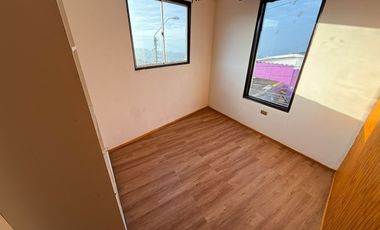 CASA 3D CON ESTACIONAMIENTO EN PARTE ALTA DE VALPARAÍSO