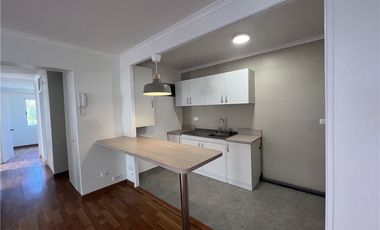 DEPARTAMENTO A PASOS METRO PLAZA EGAÑA