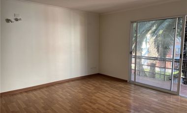 DEPARTAMENTO A PASOS METRO PLAZA EGAÑA