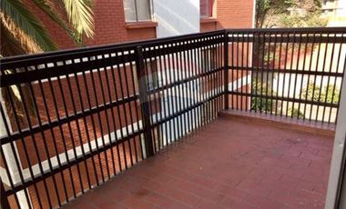 DEPARTAMENTO A PASOS METRO PLAZA EGAÑA