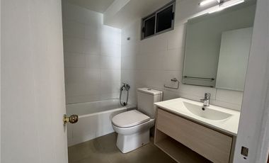 DEPARTAMENTO A PASOS METRO PLAZA EGAÑA