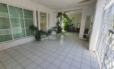 Casa en colonia industrial, Cerca a la plancha