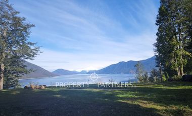 17,5 Hectáreas, con borde turquesa en Lago Caburga