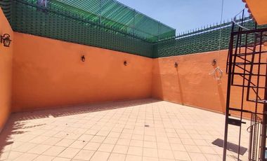 CASA EN RENTA EN JARDINES DE SANTA MONICA