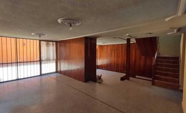 CASA EN RENTA EN JARDINES DE SANTA MONICA