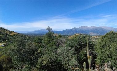 Casa en Venta en Altos del Golf 1300, pirque