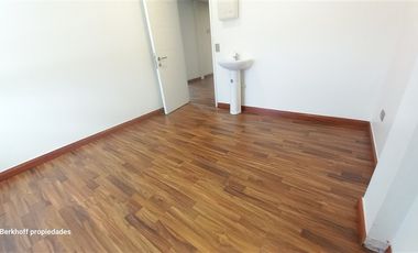 Oficina en Arriendo en Raúl Labbé 13700