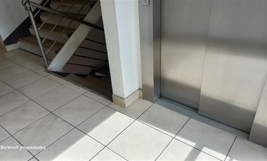 Oficina en Arriendo en Raúl Labbé 13700