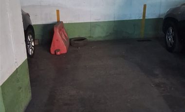 Estacionamiento en venta en Moneda, Santiago