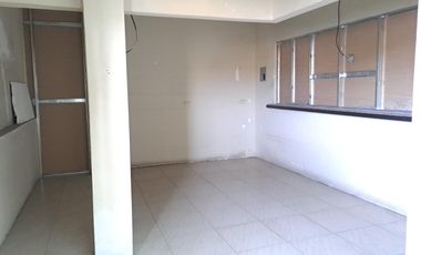 Local Comercial en Alquiler Centenario Sur de Gye SanS