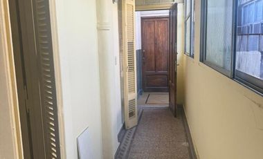 ALQUILER PH DE 2 AMB  MUY AMPLIO  EN LA BOCA