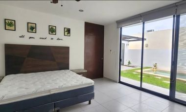 Renta casa 3 Recamaras  con piscina y paneles solares conkal