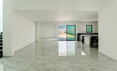 CASA COMPLETAMENTE NUEVA DZITYA