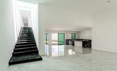 CASA COMPLETAMENTE NUEVA DZITYA