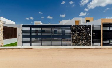 CASA COMPLETAMENTE NUEVA DZITYA