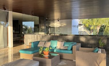 Departamento en Venta o Renta semi amueblado