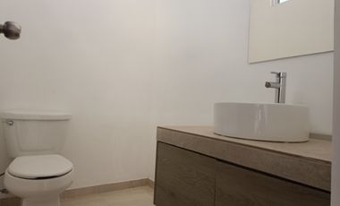 CASA EN VENTA DE UNA PLANTA EN RESIDENCIAL CAMPOCIELO.