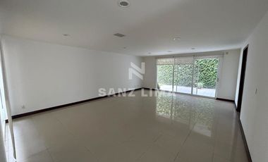 Marbella Residencial: Casa inteligente, moderna y luminosa. Recamara en PB