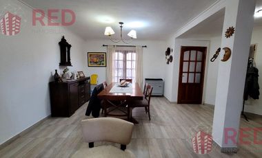 Vende Duplex en Santa Genoveva en Neuquén