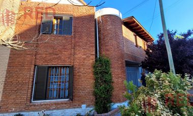 Vende Duplex en Santa Genoveva en Neuquén