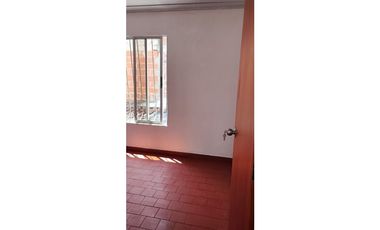 SE ARRIENDA BONITA CASA EN EL PORTAL DE JAMUNDI