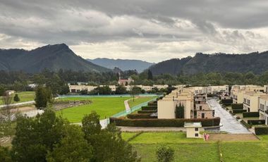 Vendo apartamento con vista a las montañas en cajica