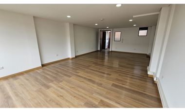 ARRIENDO EDIFICIO DE OFICINAS O CONSULTORIOS  ZONA URBANA DE CHIA (IC)