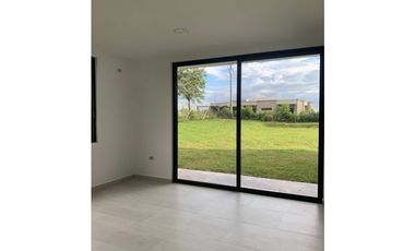 Casa campestre independiente para arriendo en Cerritos, Pereira!!!