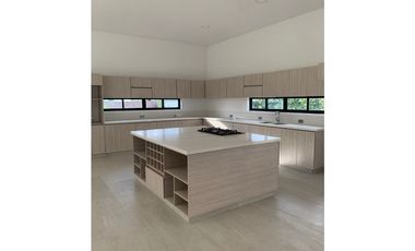 Casa campestre independiente para arriendo en Cerritos, Pereira!!!