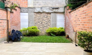 Casa para la venta en el Poblado Sector Frontera