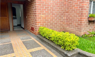 Casa para la venta en el Poblado Sector Frontera