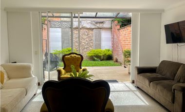 Casa para la venta en el Poblado Sector Frontera