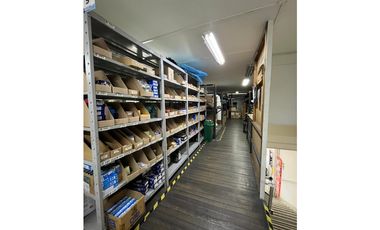 SE ARRIENDA LOCAL COMERCIAL DE 2 NVELES EN SAN DIEGO, AV ORIENTAL