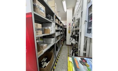 SE ARRIENDA LOCAL COMERCIAL DE 2 NVELES EN SAN DIEGO, AV ORIENTAL