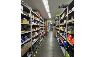 SE ARRIENDA LOCAL COMERCIAL DE 2 NVELES EN SAN DIEGO, AV ORIENTAL