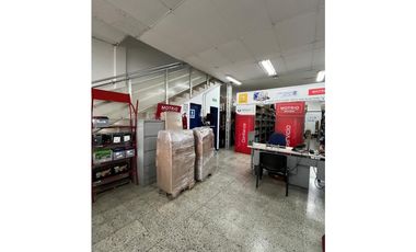 SE ARRIENDA LOCAL COMERCIAL DE 2 NVELES EN SAN DIEGO, AV ORIENTAL