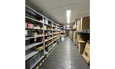 SE ARRIENDA LOCAL COMERCIAL DE 2 NVELES EN SAN DIEGO, AV ORIENTAL