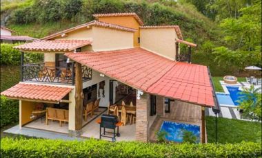 Se vende Casa Campestre Turística Quimbaya, Quindio