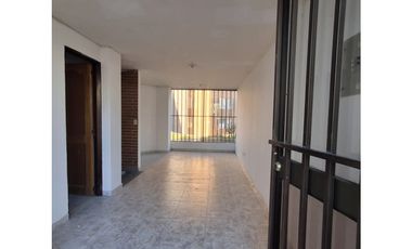 SE ARRIENDA LOCAL SECTOR TIBANA